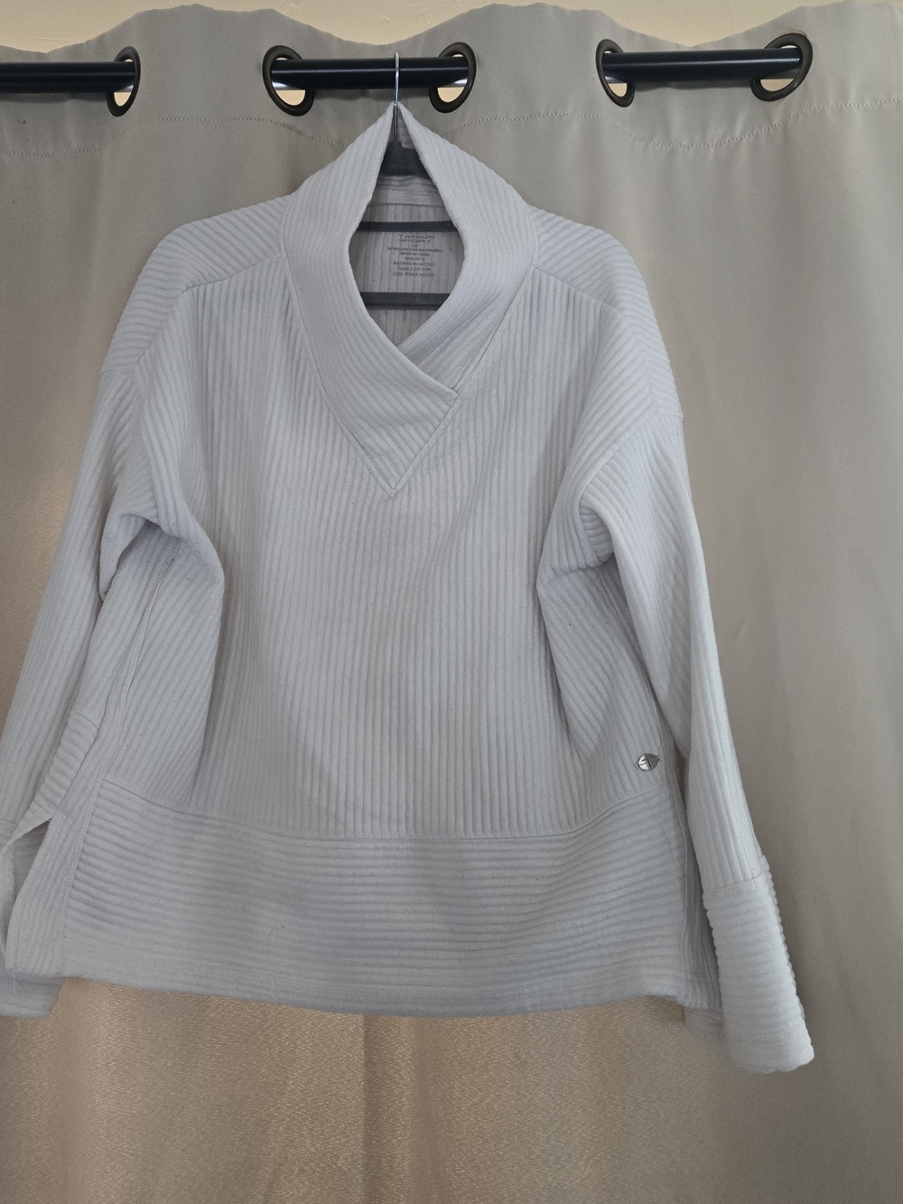 Tahari Cream Ribbed Shawl Collar Pullover